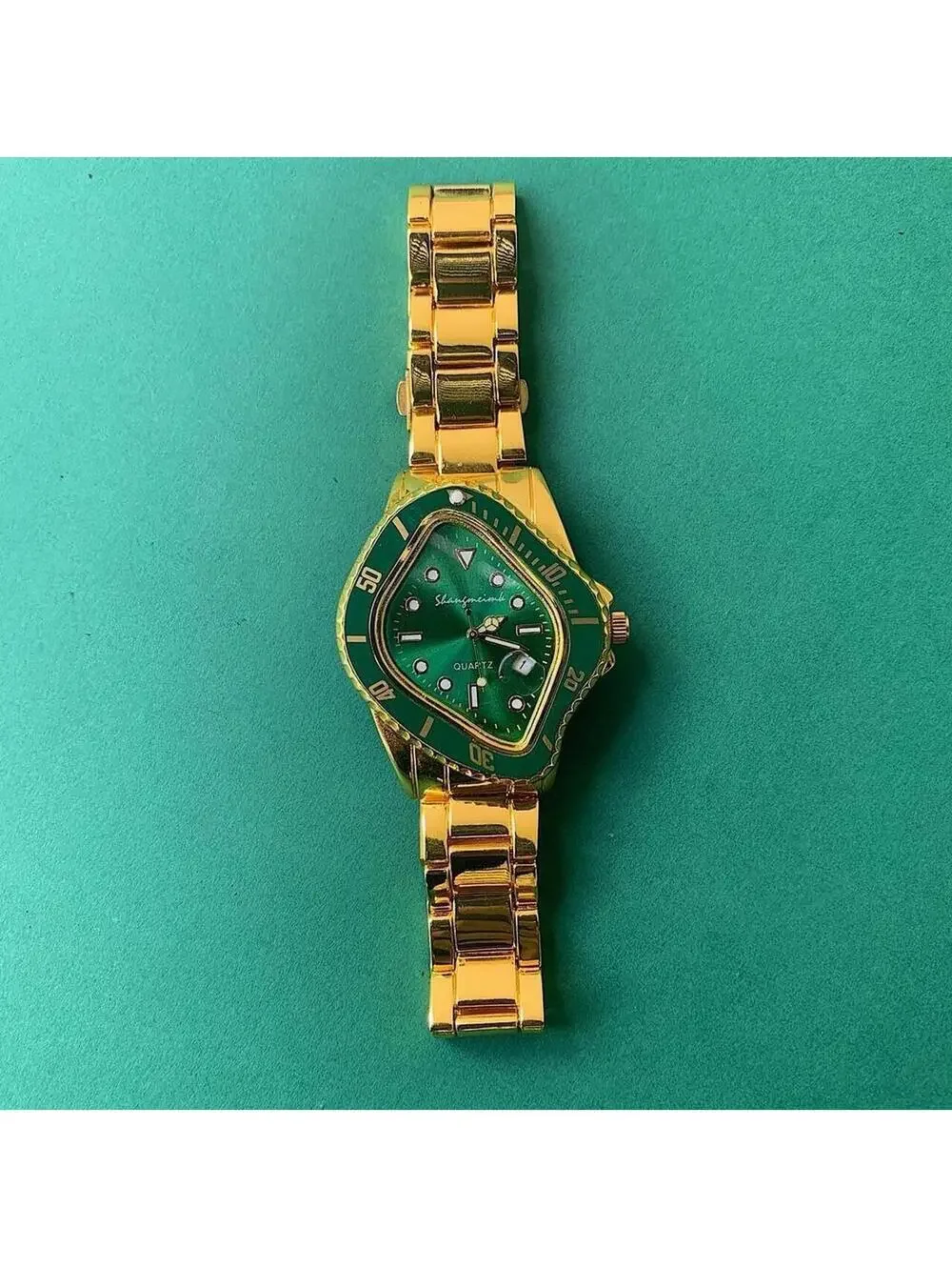 Cyber Gold and Green Classy Y2k 2000s vintage style essential minimalist warped